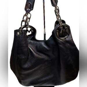 NWOT🔥Michael Kors Fulton Black Pebbled Leather Shoulder Bag, dust bag included.